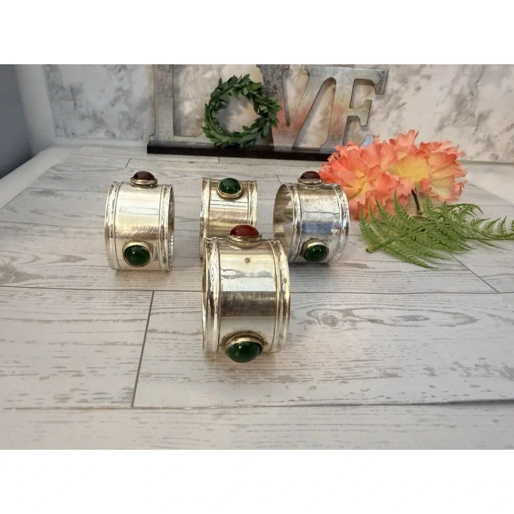 International Silver Co. Silver Plated Napkin Ring Holder w Colored Glass Set 4